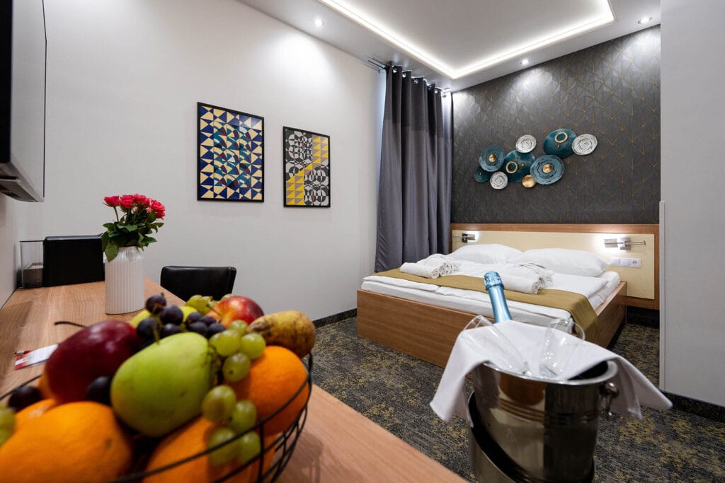 Szobák és apartmanok 3 hotel garzon plaza gyor standard szoba franciaagy